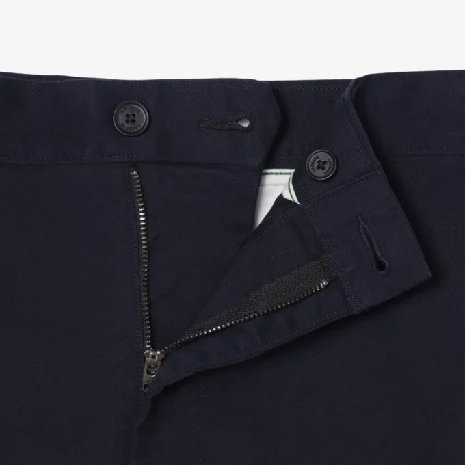 Chino-Shorts aus Stretch-Twill