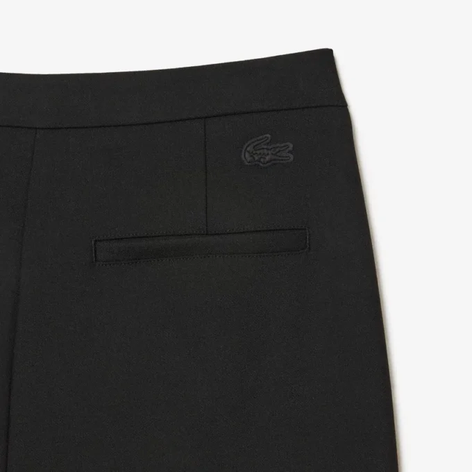 Damen-Hose mit hoher Taille und ausgestelltem Schnitt