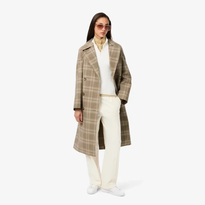 Damen-Pullover mit hohem Kragen aus 3D-Rippstrick