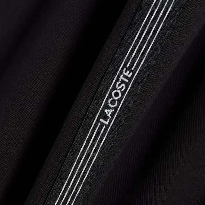 Fleece-Shorts mit Logo-Streifen in regulärer Passform