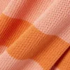 Gestreiftes T-Shirt-Kleid aus Mesh-Strick