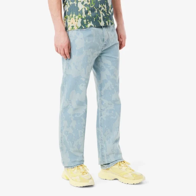Herren-Jeans aus Denim mit geradem Schnitt und Print-Motiv