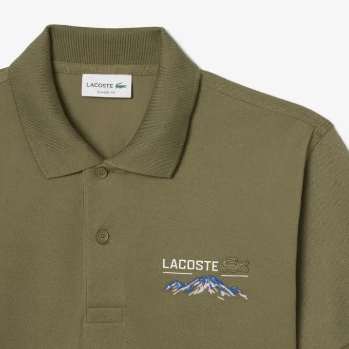 Herren-Poloshirt in klassischer Passform mit gesticktem Motiv