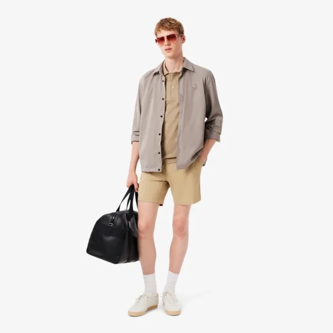 Herren-Poloshirts mit offenem Kragen und Stickerei im Paris Classic Fit Herren-Poloshirts mit offenem Kragen und Stickerei im Paris Classic Fit