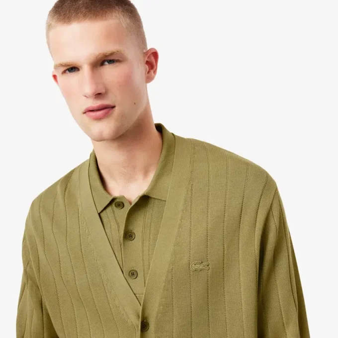 Herren-Strickjacke aus fließendem Rippstrick