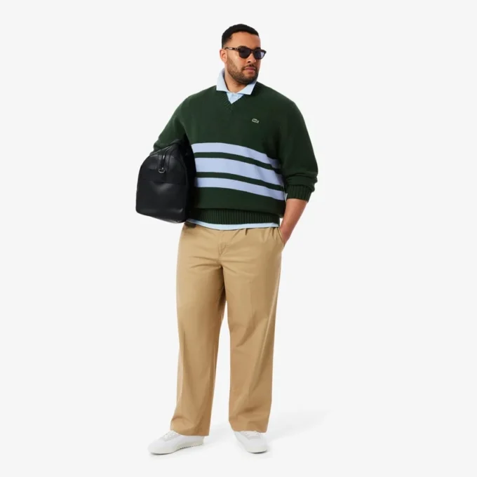 Herren-Strickpullover aus Wolle mit V-Ausschnitt