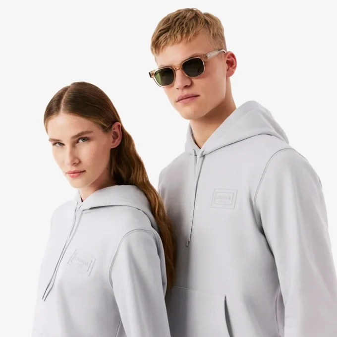 Hoodie mit geprägtem Logo