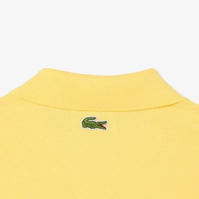 Klassisch geschnittenes Petit-Piqué-Poloshirt mit Aufdruck