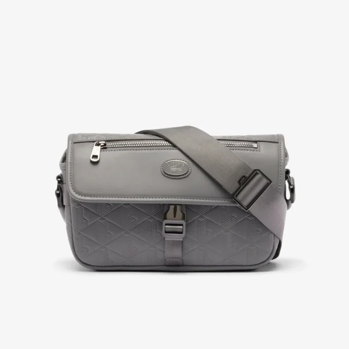 Kleine Leder-Umhängetasche mit Monogramm und Klappe