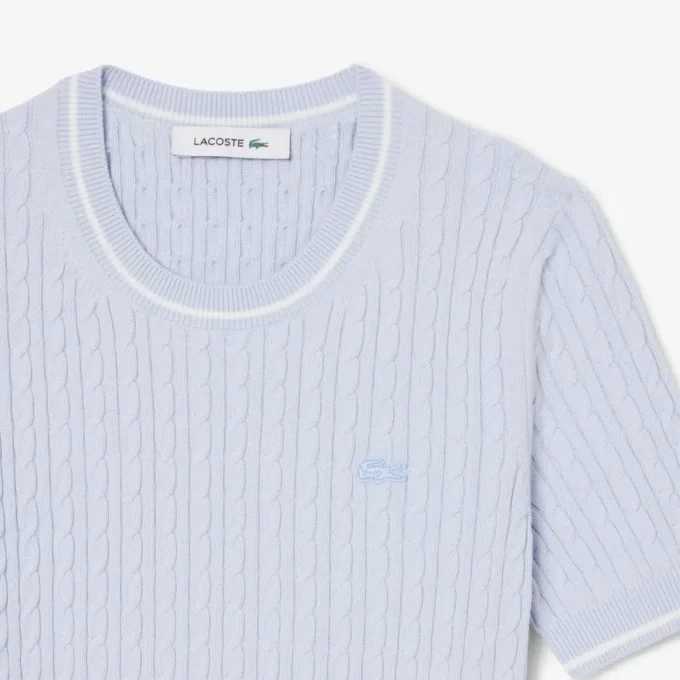 Kurzärmeliger Pullover mit Zopfmuster