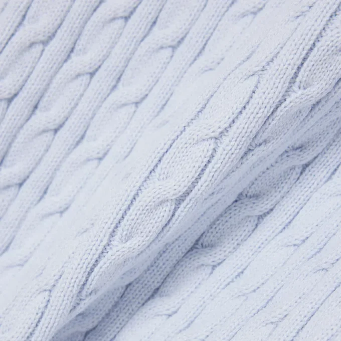 Kurzärmeliger Pullover mit Zopfmuster
