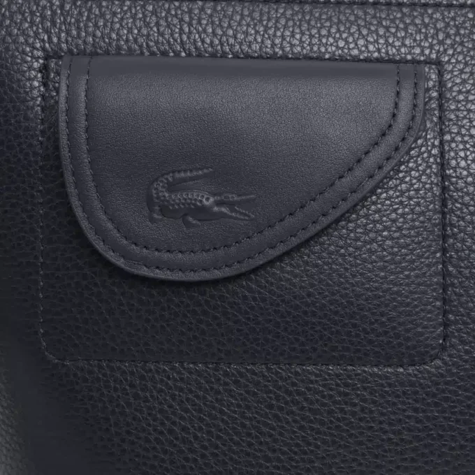 Lacoste Clutch aus genarbtem Leder