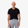 Leichtes Herren-T-Shirt aus Pima-Baumwolle mit V-Ausschnitt