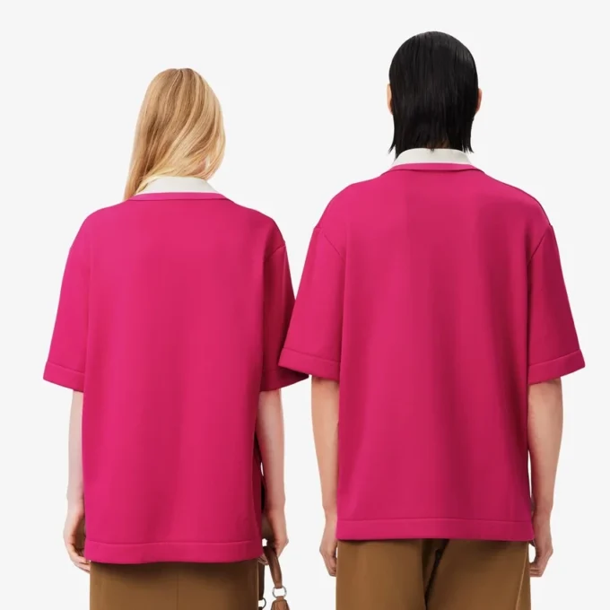 Oversized-Satin-Poloshirt mit Runway-Badge-Akzent