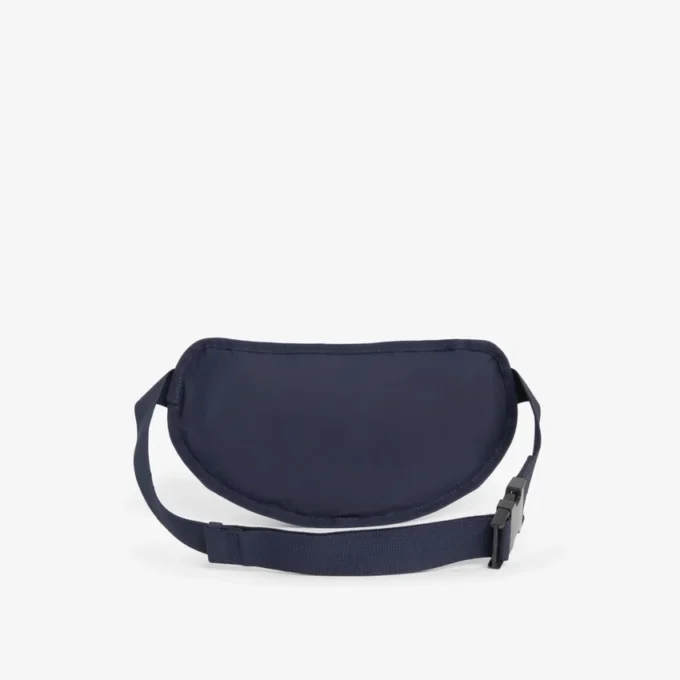 Play in Lacoste-Gürtel-Tasche