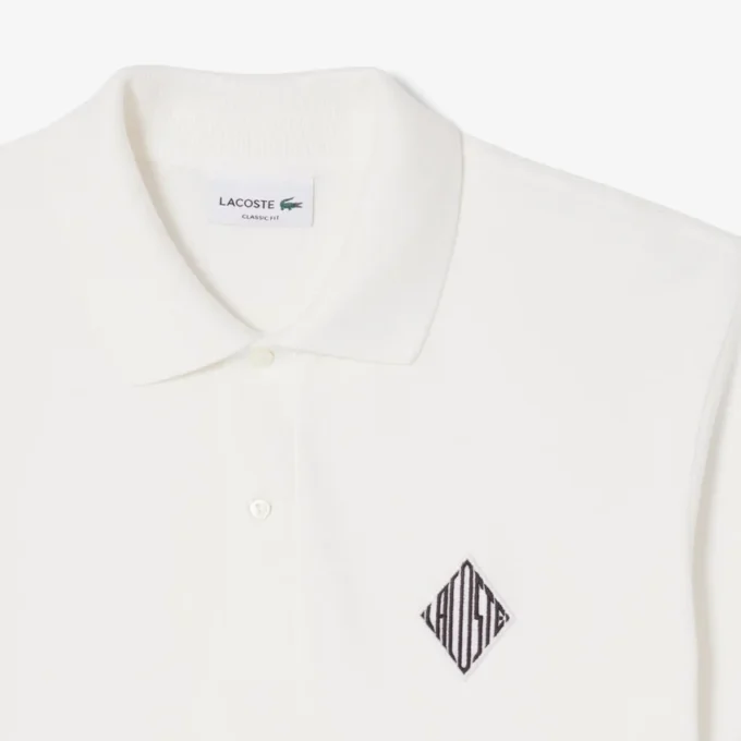 Polohemd mit klassischer Passform und Emblem-Akzent