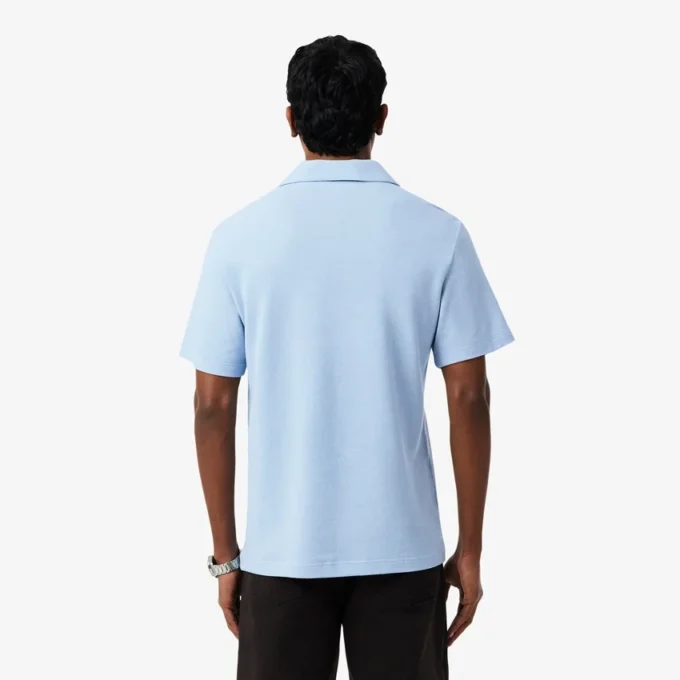 Poloshirts aus Baumwolle und Leinen in klassischer Passform