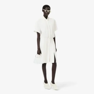 Runway-Poloshirt-Kleid mit Plissee und Stickerei