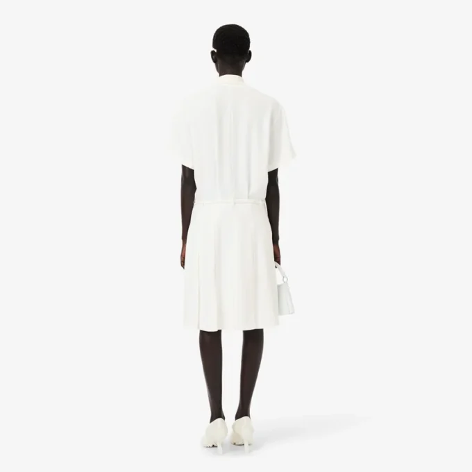 Runway-Poloshirt-Kleid mit Plissee und Stickerei