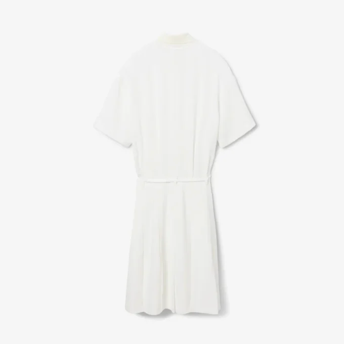 Runway-Poloshirt-Kleid mit Plissee und Stickerei
