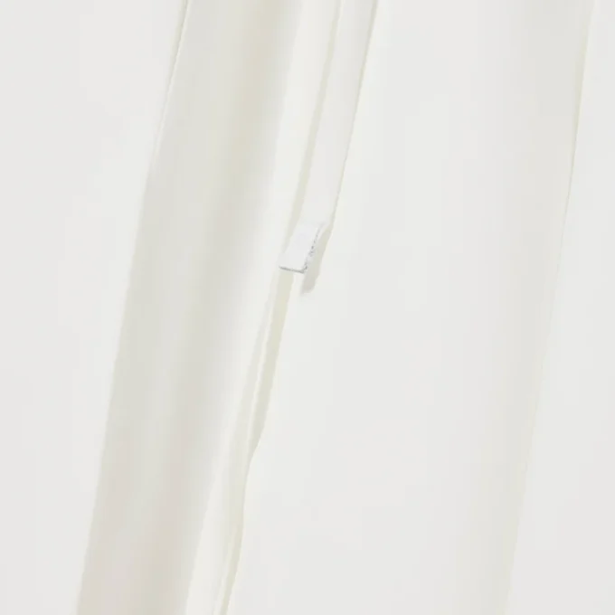 Runway-Poloshirt-Kleid mit Plissee und Stickerei