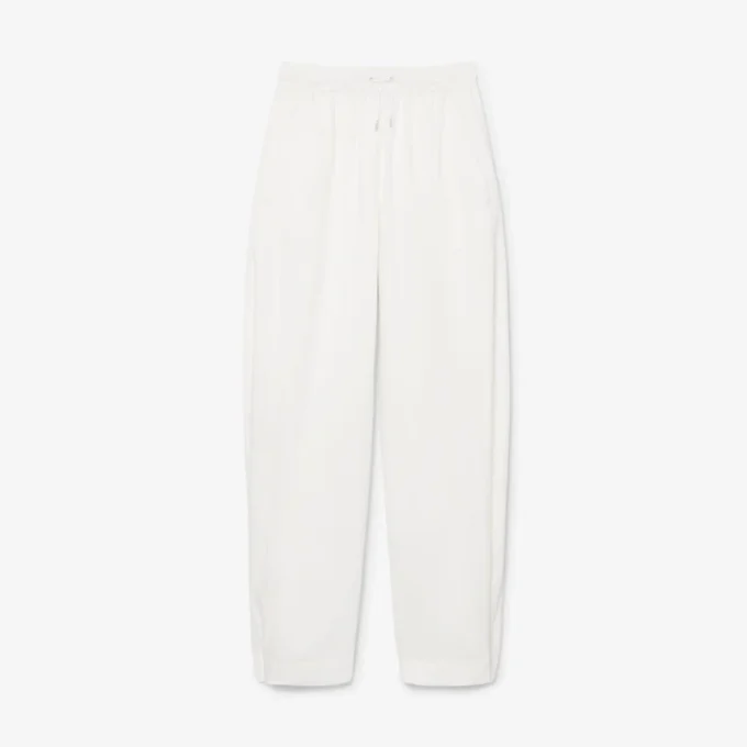Weite, fließende Hose