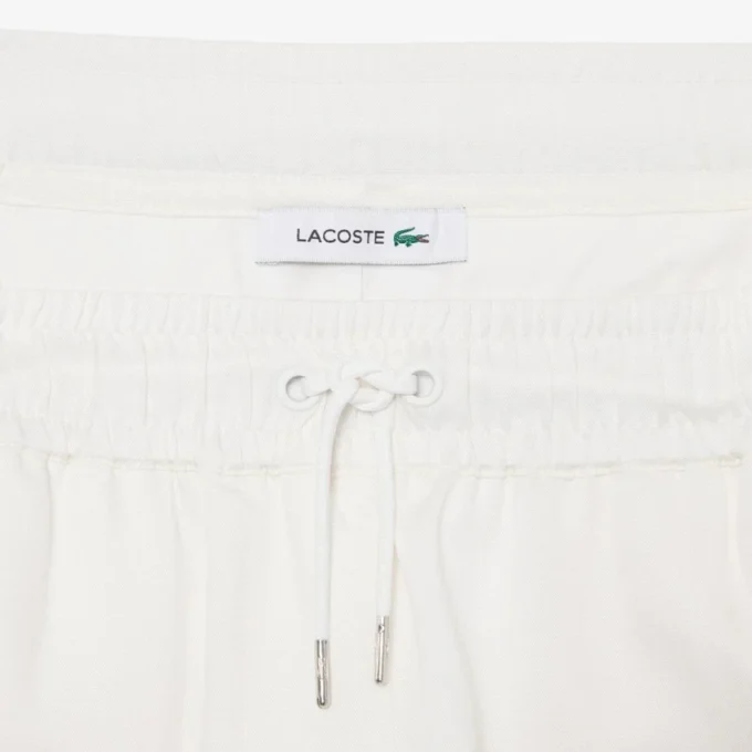 Weite, fließende Hose